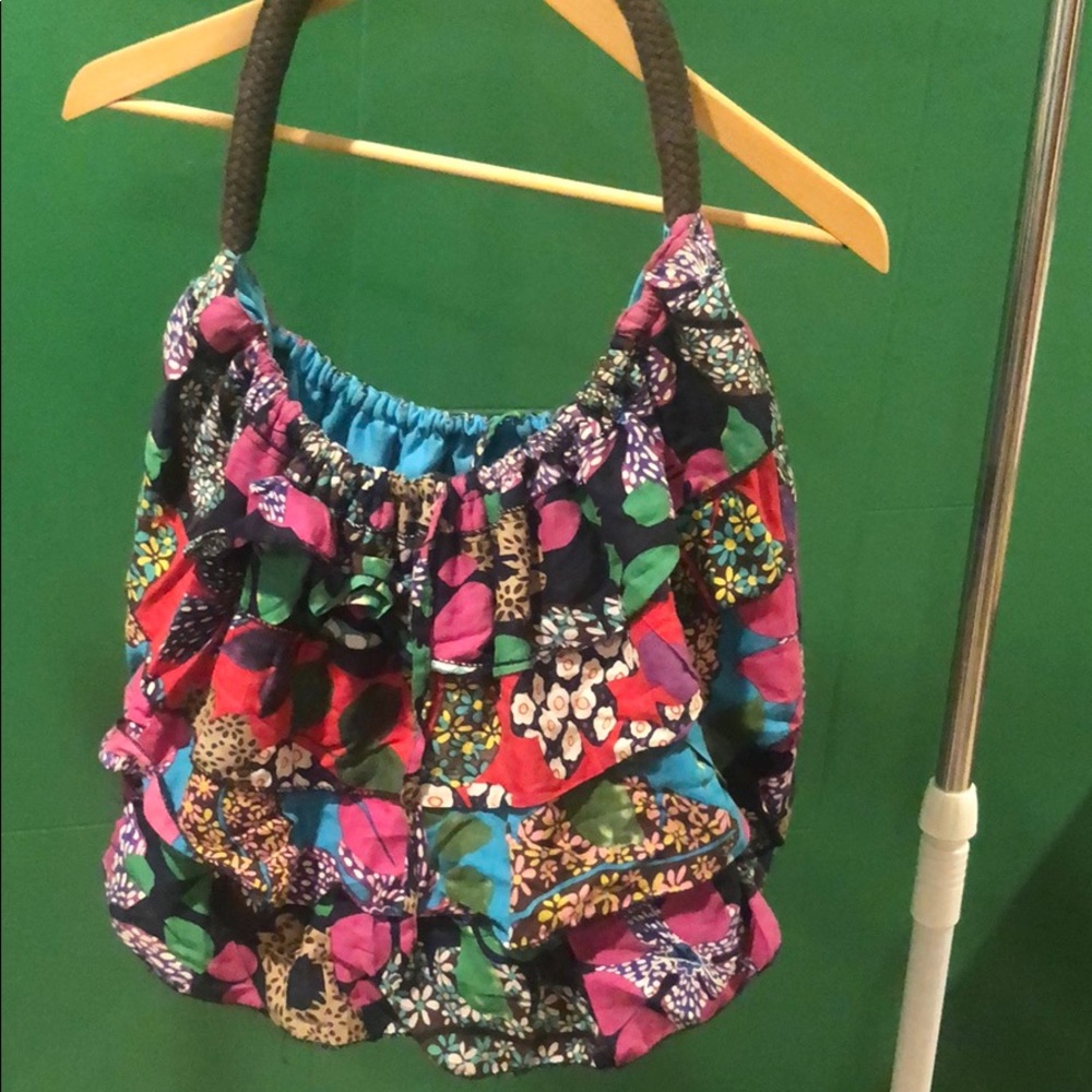 Ruffle bag